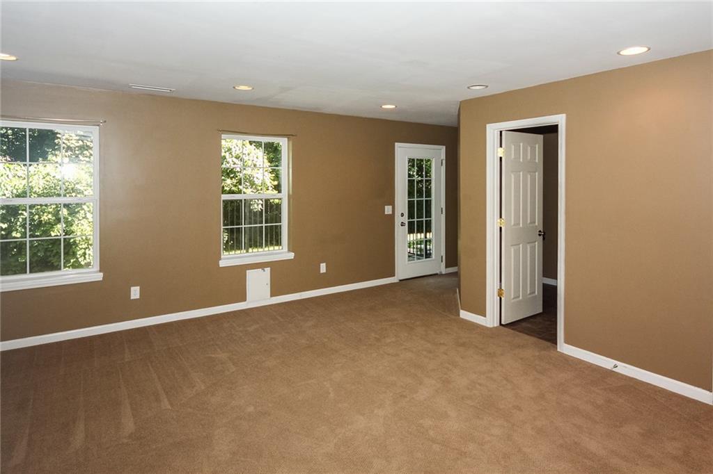 3326 Decker Ridge Drive Indianapolis, IN 46268 - Photo 3 of 28