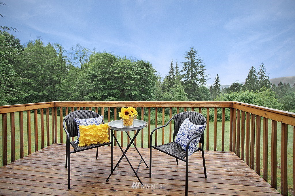 20319 Mero Road Snohomish, WA 98290 - Photo 4 of 24 Gallery Image 4