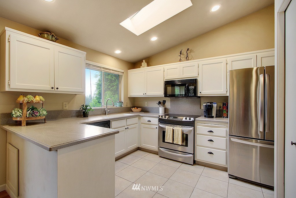 20319 Mero Road Snohomish, WA 98290 - Photo 10 of 24 Gallery Image 10