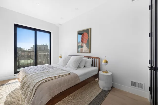 $1,499,000 | 110 Luquer Street, Unit 2 | Carroll Gardens
