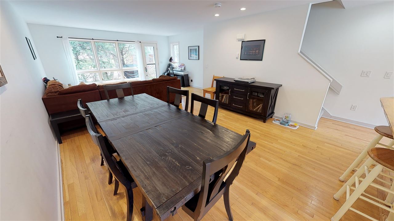 23 Courtyard Road Hanover, NH 03755 - Photo 7 of 24 Gallery Image 7