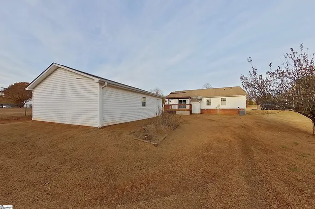 $249,900 | 421 McFall Court, Moore, SC 29369