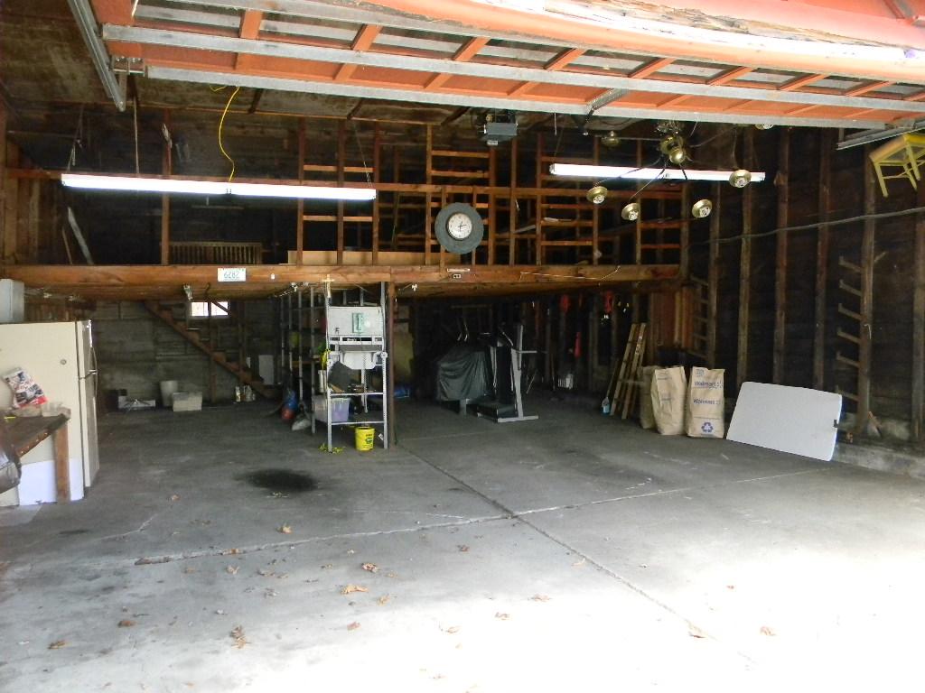 147 Reed Street Manchester, NH 03102 - Photo 33 of 36