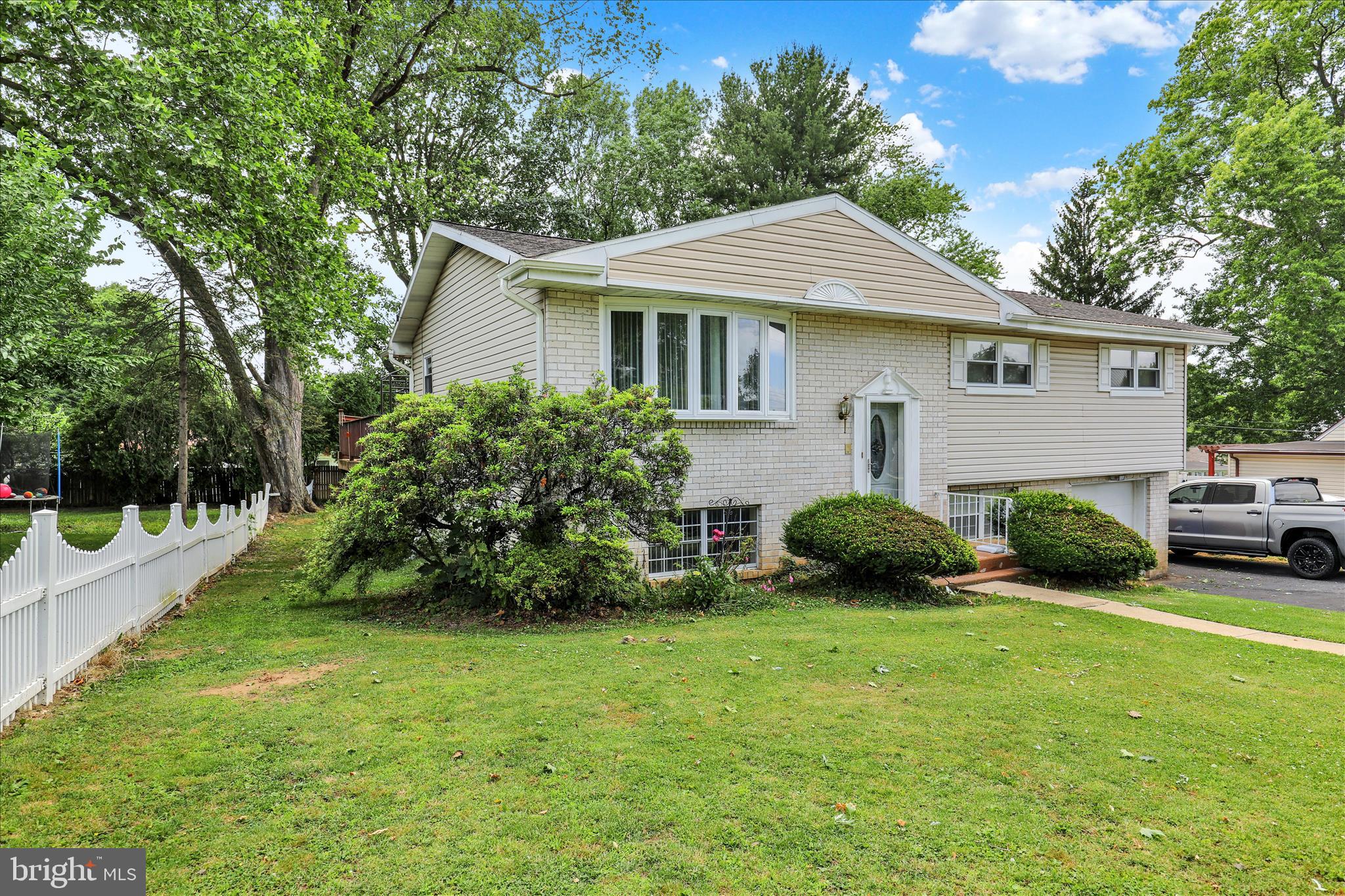 3020 Elm Road Reading, PA 19605 - Photo 3 of 32 Side View