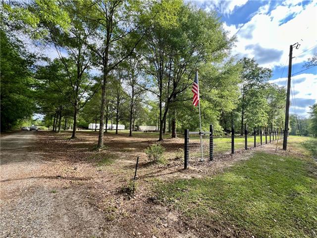 16030 Gunboat Landing Road Maurepas, LA 70449 - Photo 11 of 26