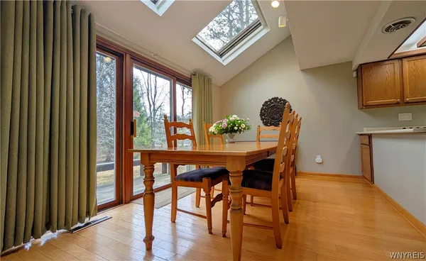 $419,900 | 167 Breezewood Common, Amherst, NY 14051