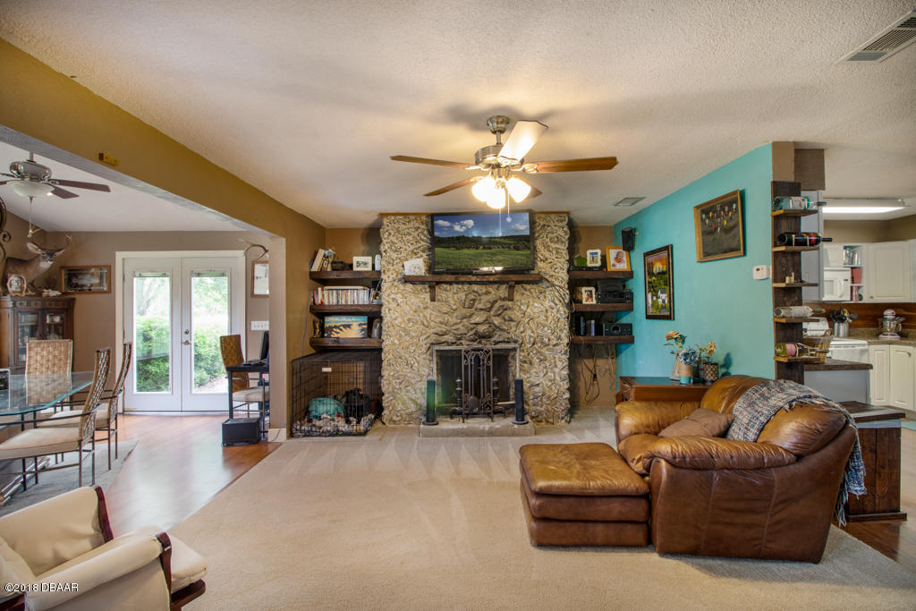 356 Western Road New Smyrna Beach, FL 32168 - Photo 4 of 17 IMG_8619-Edit