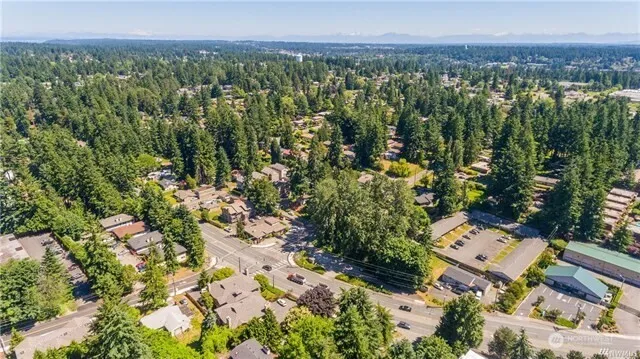 $1,200,000 | 23601 Edmonds Way, Edmonds, WA 98026