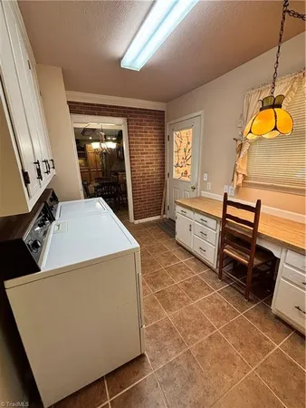 $285,000 | 126 Lyn Avenue, Mount Airy, NC 27030