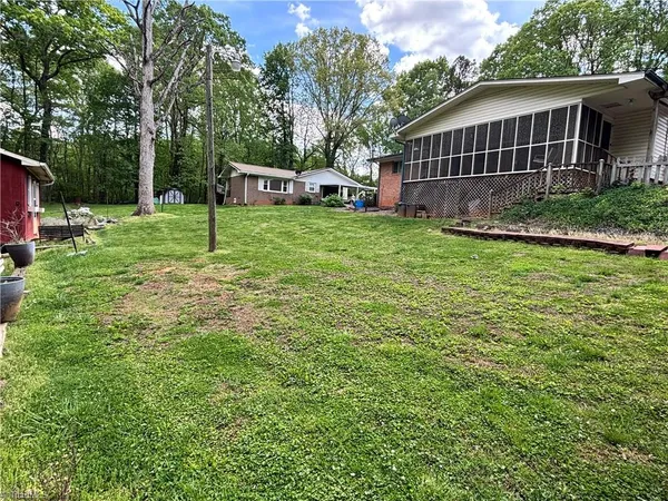 $285,000 | 126 Lyn Avenue, Mount Airy, NC 27030