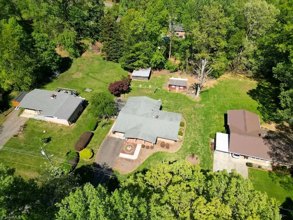$285,000 | 126 Lyn Avenue, Mount Airy, NC 27030