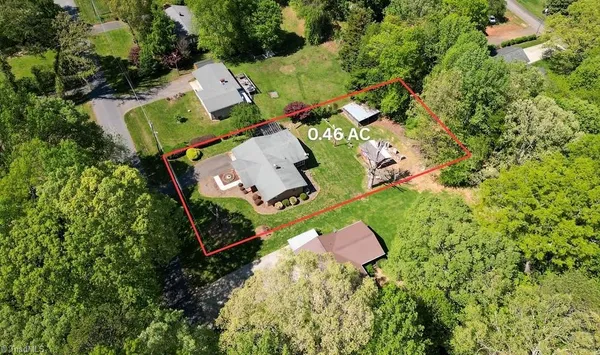 $285,000 | 126 Lyn Avenue, Mount Airy, NC 27030