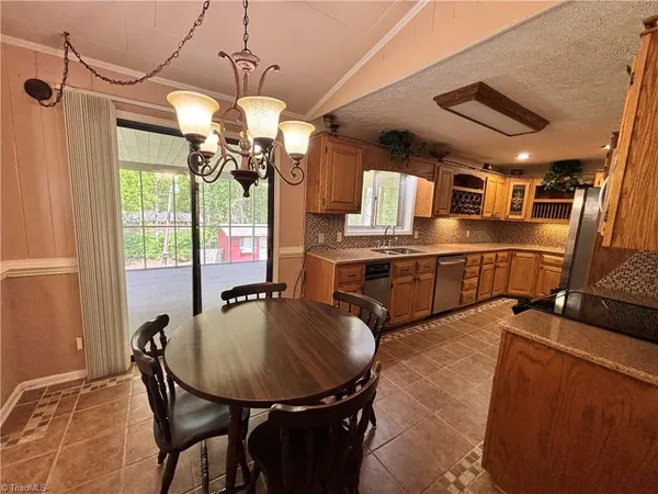 $285,000 | 126 Lyn Avenue, Mount Airy, NC 27030