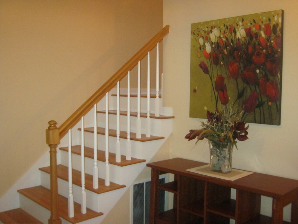 5 Orrison Street Worcester, MA 01609 - Photo 4 of 25 Gallery Image 4