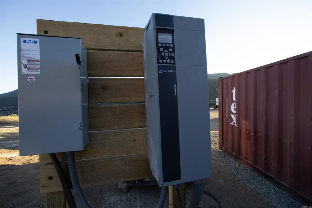 129 55 / Acres San Felipe Road Warner Springs, CA 92086 - Photo 18 of 23 a close view of walk in closet