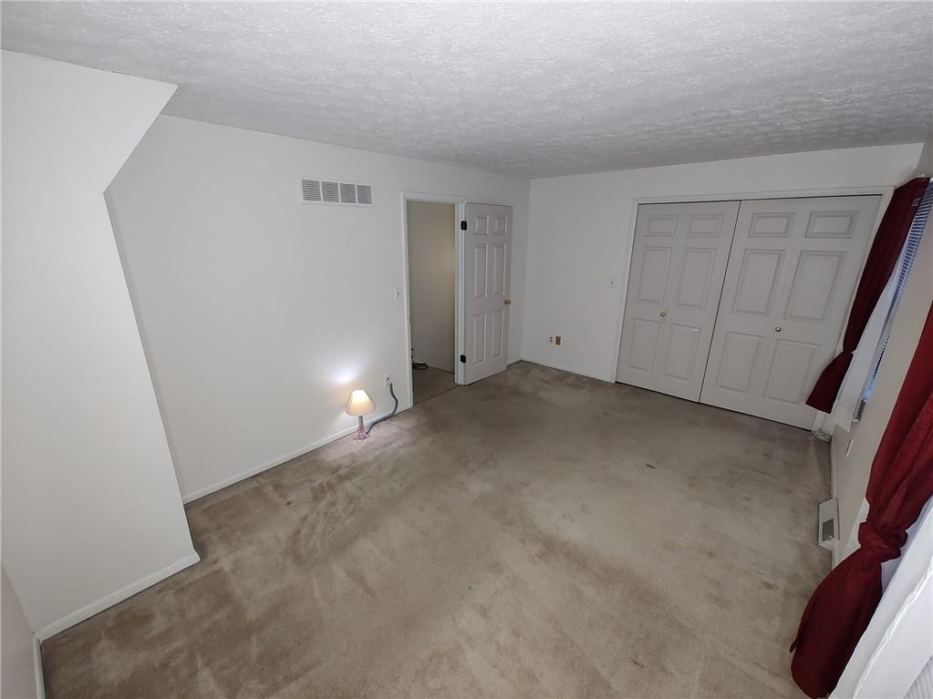 7448 Lighthouse Point Pittsburgh, PA 15221 - Photo 26 of 36