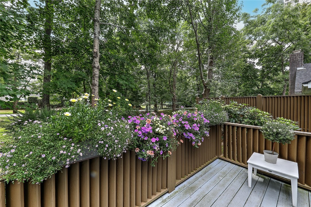 36 Bagy Wrinkle Cove, Unit 36 Warren, RI 02885 - Photo 9 of 34 Access the yard from your deck