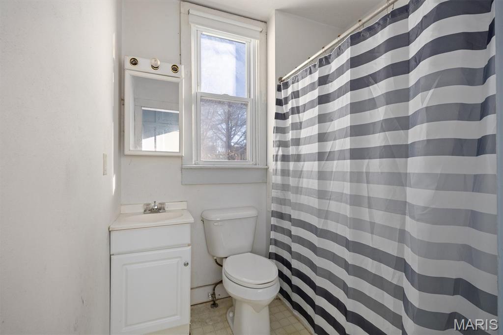 722 Bristow Street Belleville, IL 62221 - Photo 10 of 24