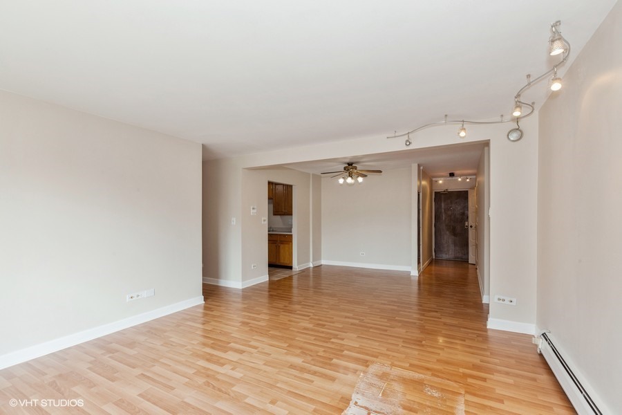 238 East Bailey Road, Unit M Naperville, IL 60565 - Photo 3 of 10 a view of an empty room