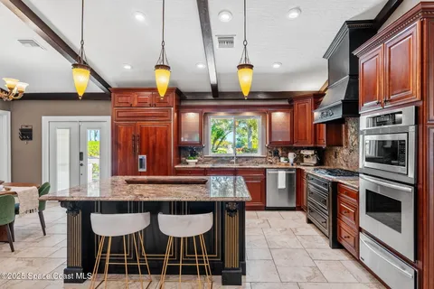 $1,600,000 | 6215 South Tropical Trail, Merritt Island, FL 32952