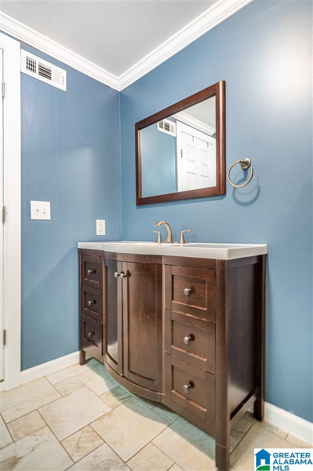 744 48th Street South Birmingham, AL 35222 - Photo 21 of 33