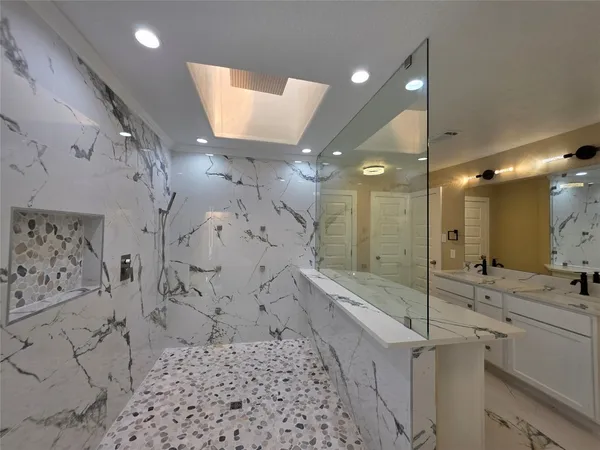 $875,000 | 16406 Brook Forest Drive, Houston, TX 77059