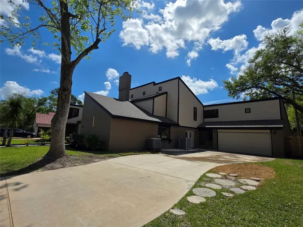 $875,000 | 16406 Brook Forest Drive, Houston, TX 77059
