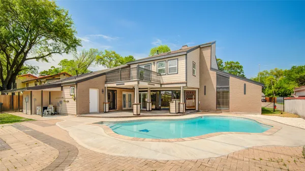 $875,000 | 16406 Brook Forest Drive, Houston, TX 77059