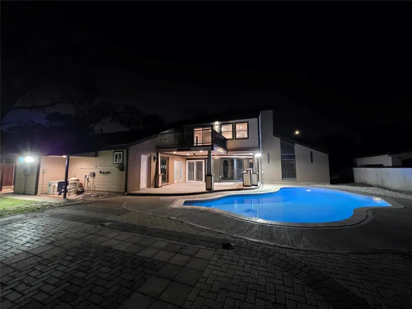 $875,000 | 16406 Brook Forest Drive, Houston, TX 77059