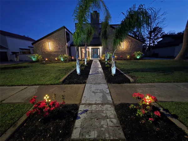 $875,000 | 16406 Brook Forest Drive, Houston, TX 77059