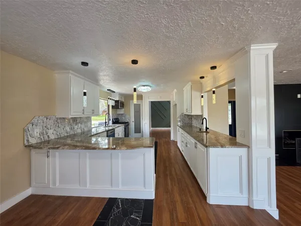 $875,000 | 16406 Brook Forest Drive, Houston, TX 77059