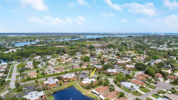 $379,000 | 110 North Delaware Boulevard, Unit 10C, Jupiter, FL 33458