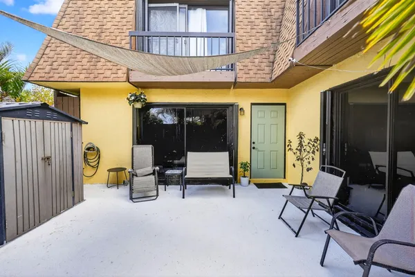 $379,000 | 110 North Delaware Boulevard, Unit 10C, Jupiter, FL 33458