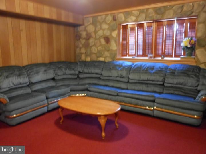 7757 Bennett Road Wyncote, PA 19095 - Photo 15 of 17 Gallery Image 15