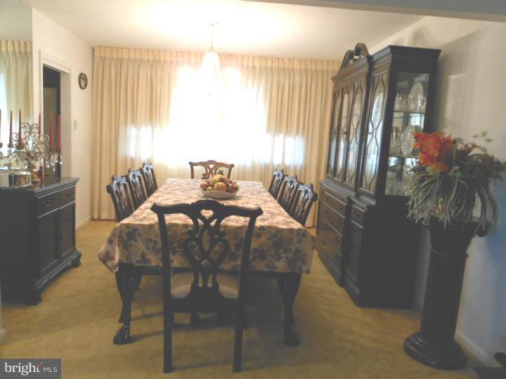 7757 Bennett Road Wyncote, PA 19095 - Photo 10 of 17 Gallery Image 10