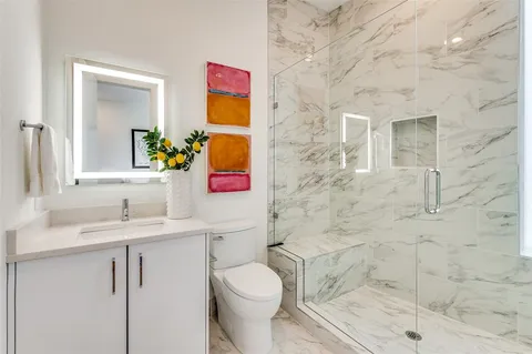 $624,000 | 426 West 9th Street, Unit 104, Dallas, TX 75208