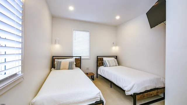 $45,000 | 31 Bayside Court, Margate City, NJ 08402