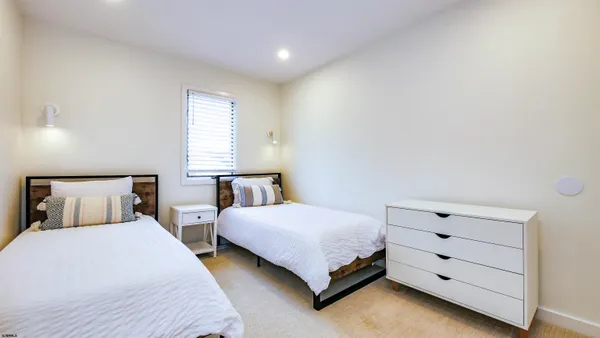 $45,000 | 31 Bayside Court, Margate City, NJ 08402