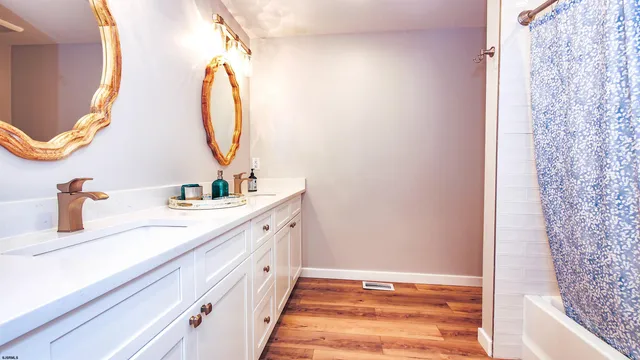 $45,000 | 31 Bayside Court, Margate City, NJ 08402