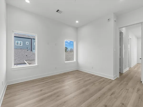 $419,900 | 3034 McGowen Street, Houston, TX 77004