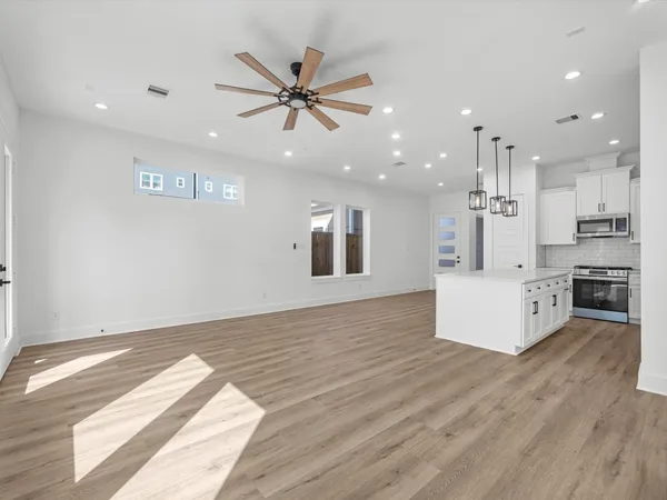 $419,900 | 3034 McGowen Street, Houston, TX 77004