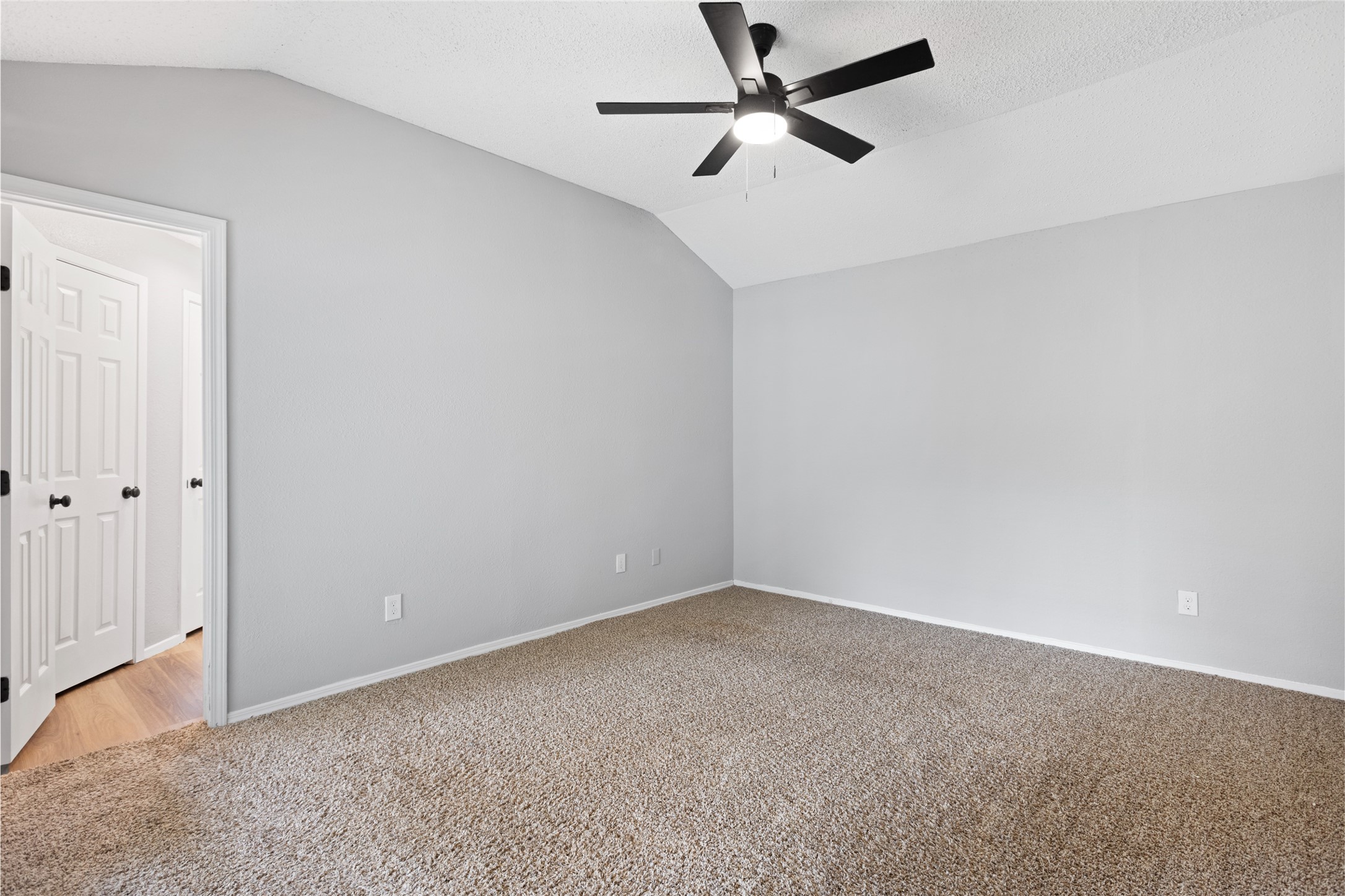 2314 Peaceful Valley Drive Spring, TX 77373 - Photo 10 of 20 an empty room with a ceiling fan and a window