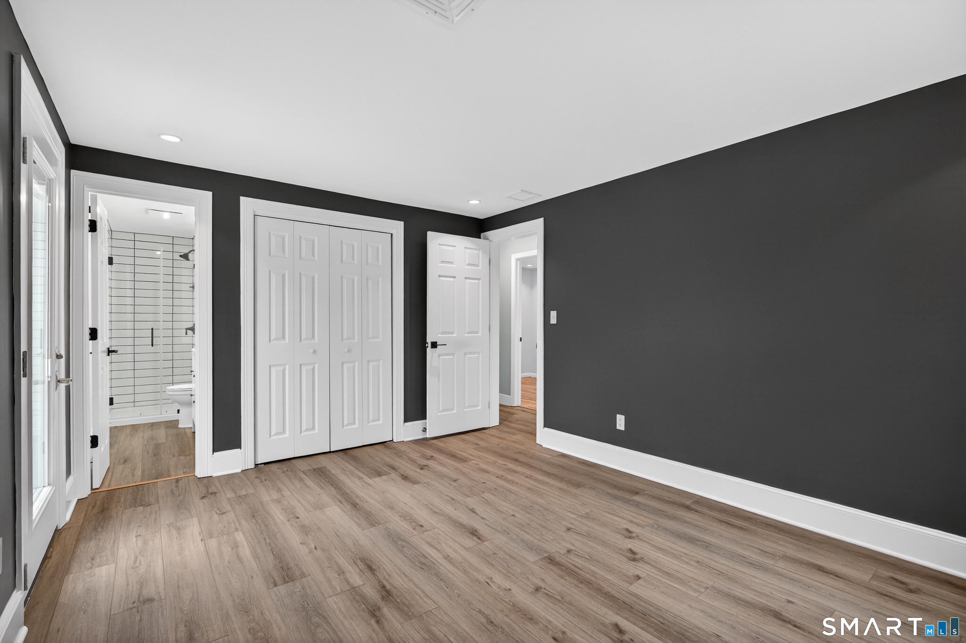 258 Nut Plains Road Guilford, CT 06437 - Photo 12 of 35