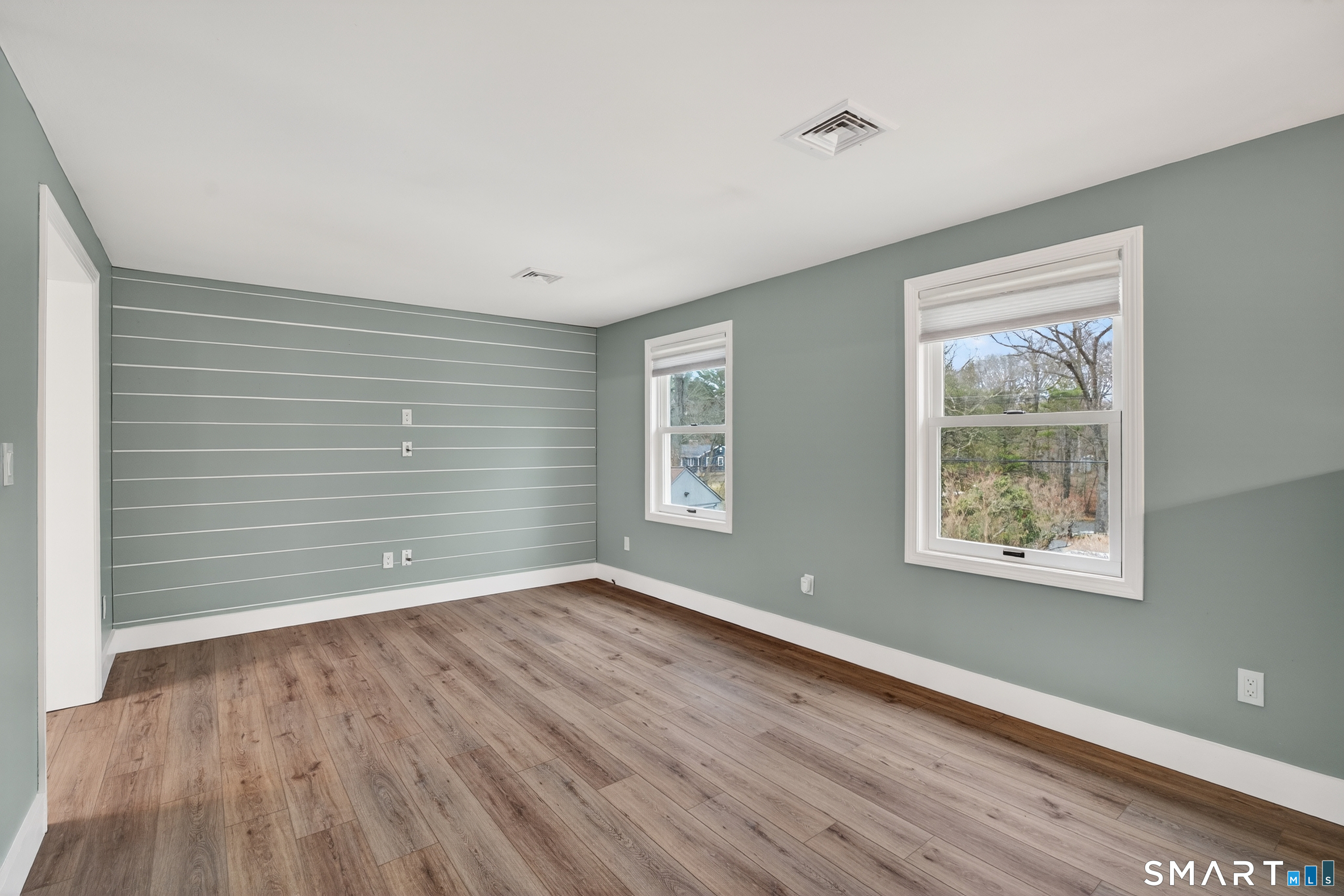 258 Nut Plains Road Guilford, CT 06437 - Photo 3 of 35