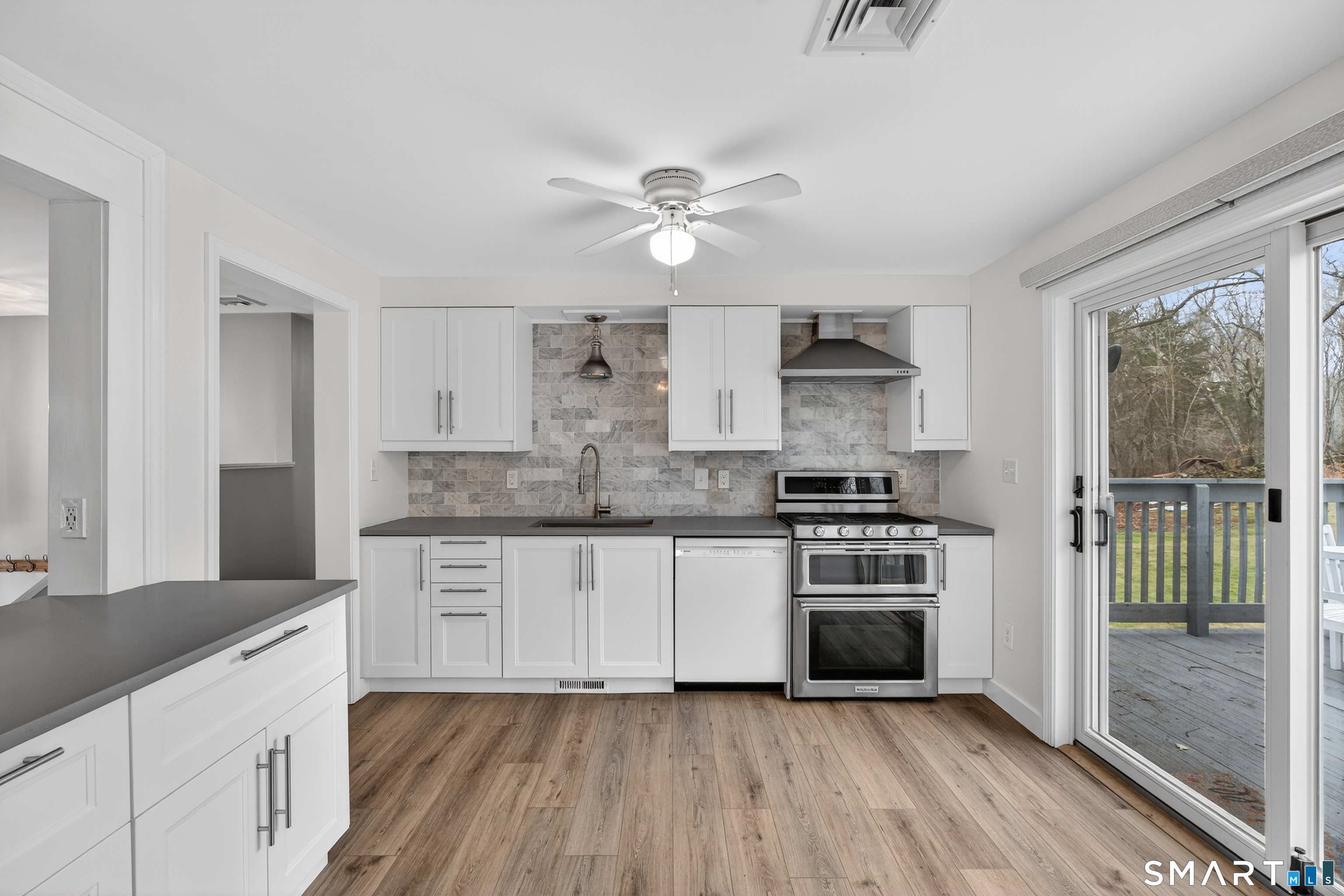 258 Nut Plains Road Guilford, CT 06437 - Photo 6 of 35