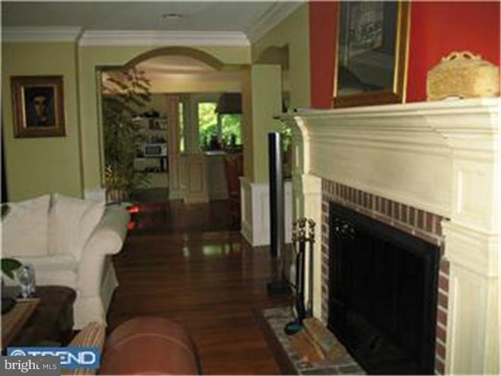 590 New Albany Road Moorestown, NJ 08057 - Photo 3 of 8 Gallery Image 3