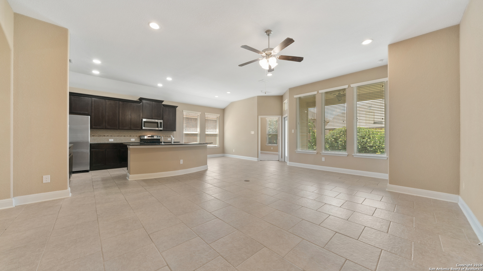 420 Trotti Cove Cibolo, TX 78108 - Photo 8 of 25