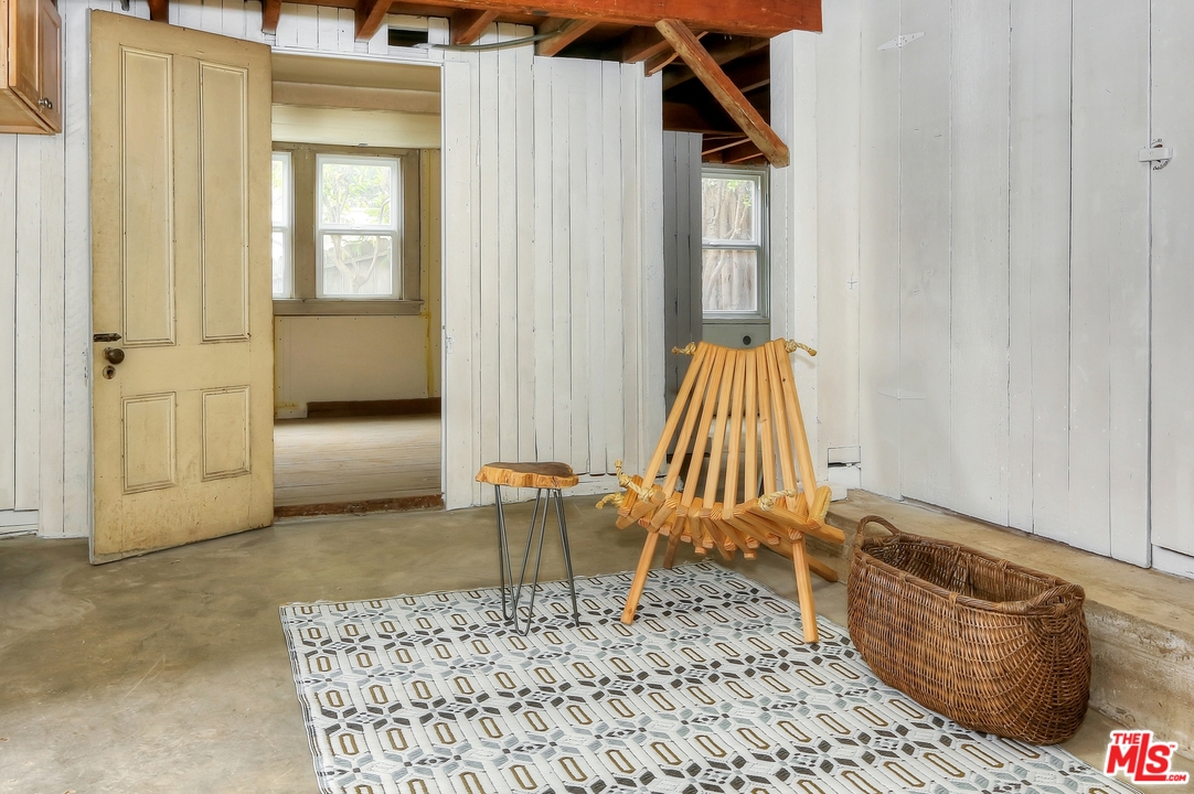 2445 Riverside Place Los Angeles, CA 90039 - Photo 17 of 23 Gallery Image 17
