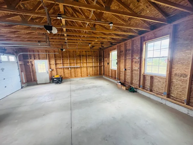 $537,500 | 905 Blackstream Road, Hermon, ME 04401