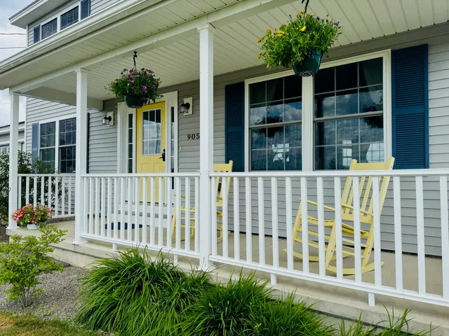 $537,500 | 905 Blackstream Road, Hermon, ME 04401